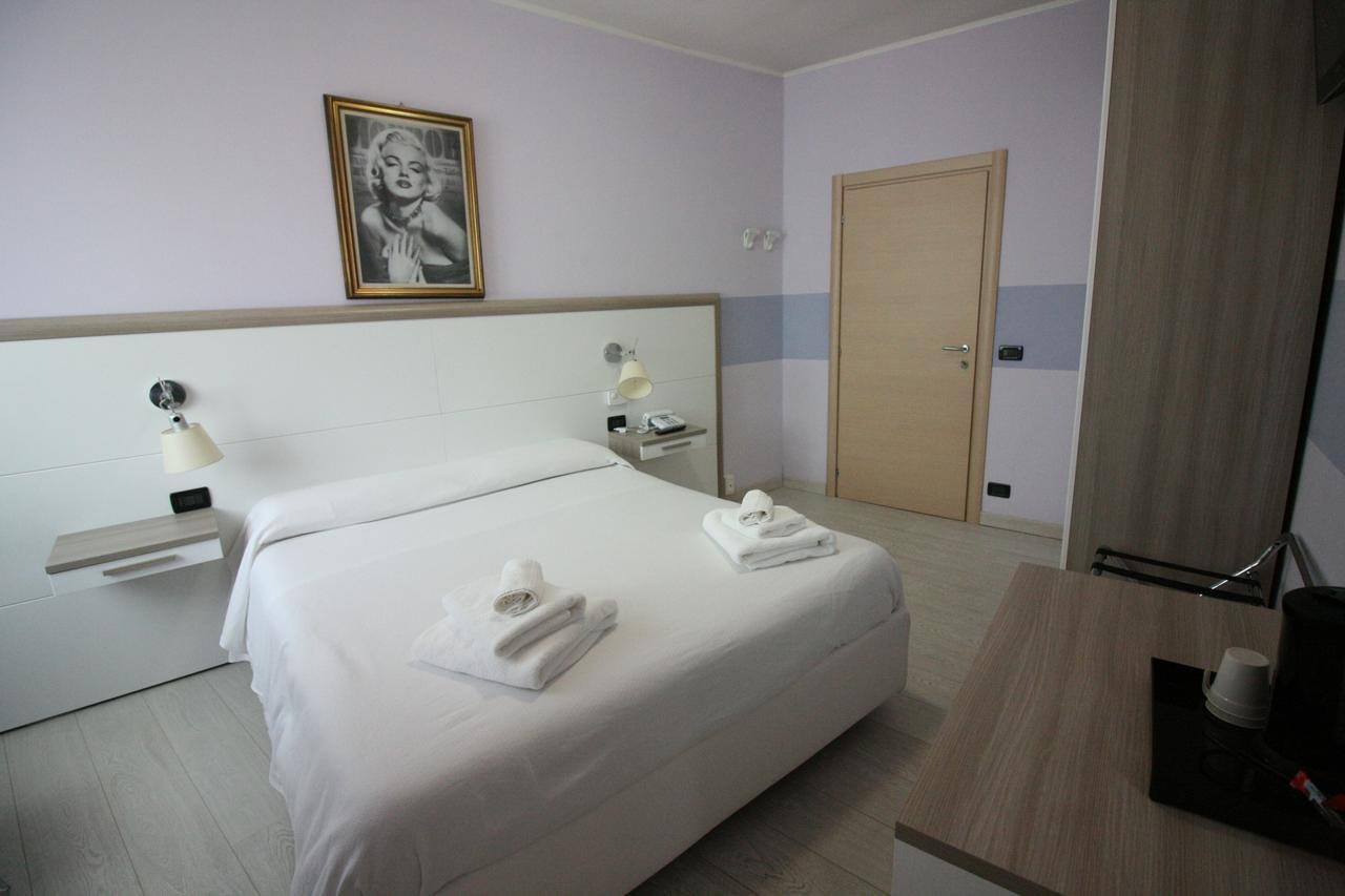 Albergo Ristorante La Bussola Clusone Ngoại thất bức ảnh